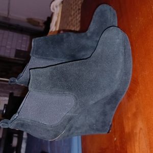Jessica Simpson Black Wedge Booties 9 1/2